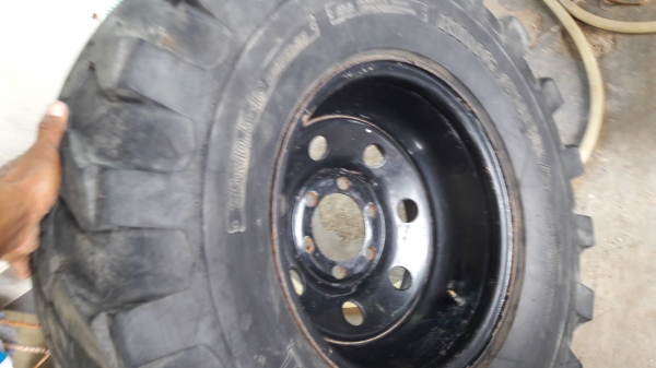 ขายยาง35นิ้วพร้อมกะทะล้อ