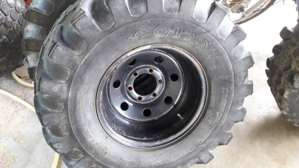 ขายยาง35นิ้วพร้อมกะทะล้อ