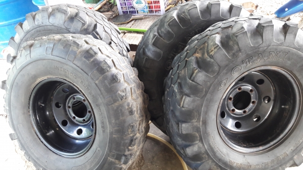 ขายยาง35นิ้วพร้อมกะทะล้อ