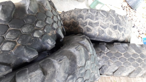 ขายยาง35นิ้วพร้อมกะทะล้อ