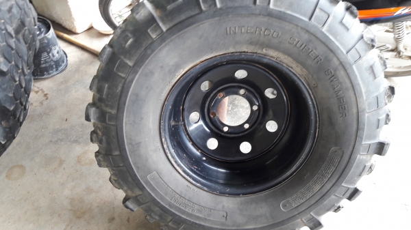 ขายยาง35นิ้วพร้อมกะทะล้อ