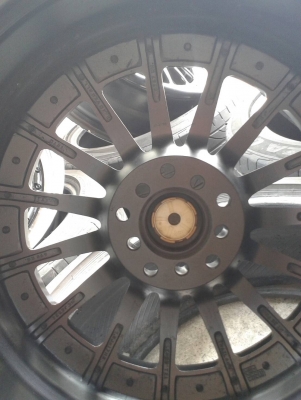 ขอบ17นิ้ว5รู100/114 แถมยาง สวยๆ 4 ล้อ ราคา 7900 บาท