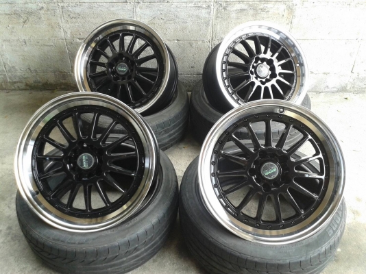 ขอบ17นิ้ว5รู100/114 แถมยาง สวยๆ 4 ล้อ ราคา 7900 บาท