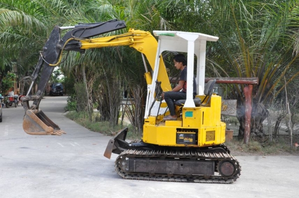 ขายแบคโฮ MITSUBISHI MM30 สวยเดิมจากญี่ปุ่นยังไม่เคยใช้ในไทย ทำงานสมบูรณ์ทุกระบบ รับรองไม่ผิดหวัง 145,000 เท่านั้น!!