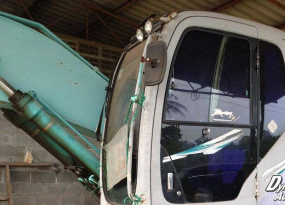 **1,xxx,000 บ.ต่อรอง/// แบคโฮ KOBELCO MARK-6 SK200 YN.07 เครื่อง/ปั้ม เดิม ไฟฟ้าครบ 12,xxx ชม. บูมอาร์มสวย เอวแน่น ช่วงล่าง75\% บอดี้เดิมๆ สีสันเดิม พร้อมใช้ เอกสารเล่มฯ **ขาย KOBELCO SK200 MARK 6 YN.07 แบคโฮ200 สภาพเดิมบาง ใช้งานน้อย เอกสารเล่มทะเบียน ครบ