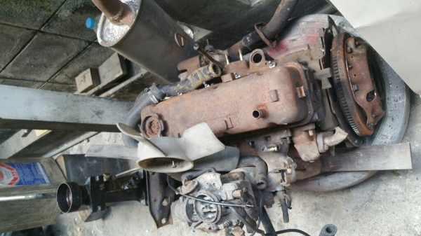 ขายเครื่อง (ไม่แน่ใจว่า A15 หรือ Mitsu) พร้อมเกียร์ MT ไม่มีเลข

5500 บาท

Line: surawat.hant
0834301397