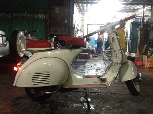 เอเซียเวสป้า---->>จัดส่งรถvespa ให้คุณเจ๋ง ชลบุรีเรียบร้อยแล้วนะครับ..15/05/59 เอเซียเวสป้า---->>จัดส่งรถvespa ให้คุณเจ๋ง ชลบุรีเรียบร้อยแล้วนะครับ..15/05/59