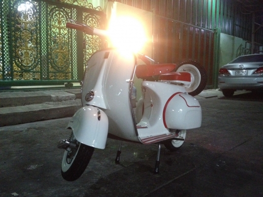 เอเซียเวสป้า---->>จัดส่งรถvespa ให้คุณเจ๋ง ชลบุรีเรียบร้อยแล้วนะครับ..15/05/59 เอเซียเวสป้า---->>จัดส่งรถvespa ให้คุณเจ๋ง ชลบุรีเรียบร้อยแล้วนะครับ..15/05/59