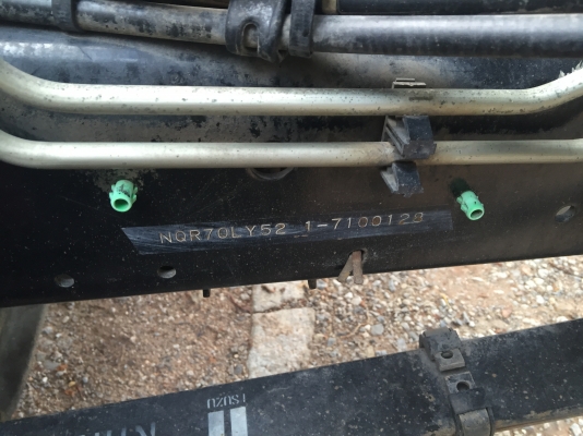 ขายรถหกล้อ NQR 150 แรง ยาว 4.30 ม เอฟหน้าหลัง รห้างแท้ 100\% เครื่องดีครัชชีสวยแอร์เย็น