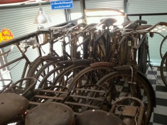 ขายเหมาจักรยานโบราณ 50 คัน  ขายเหมา รถอยู่เชียงใหม่ สนใจติดต่อสอบถามรายละเอียดเพิ่มเติมได้ที่ 081-2898833 ขอบคุณครับ