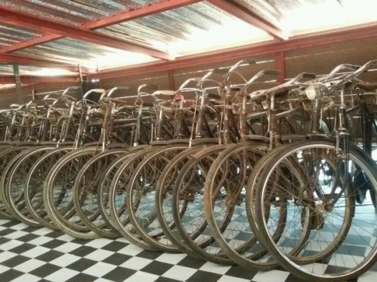 ขายเหมาจักรยานโบราณ 50 คัน  ขายเหมา รถอยู่เชียงใหม่ สนใจติดต่อสอบถามรายละเอียดเพิ่มเติมได้ที่ 081-2898833 ขอบคุณครับ