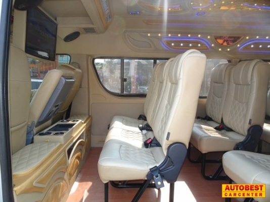 โทร 0922726669 ตันหยงเบสท์รถตู้ฝั่งธน COMMUTER ปี 2011แต่งวีไอพี เบนซิน CNG  เบาะหนัง 4 แถว ราคา 759,000 บาท