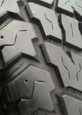 ขายยาง 265/75/16 MADE IN USA สวยๆ