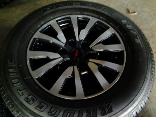 แม็ก TRD SPORTIVO 17 พร้อมยางใหม่ๆ ชุด2