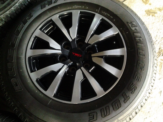 แม็ก TRD SPORTIVO 17 พร้อมยางใหม่ๆ ชุด2