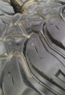 ขาย ยาง MT 285/75/16 MADE IN USA สวยๆ