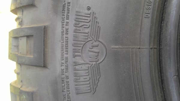 ขาย ยาง MT 285/75/16 MADE IN USA สวยๆ