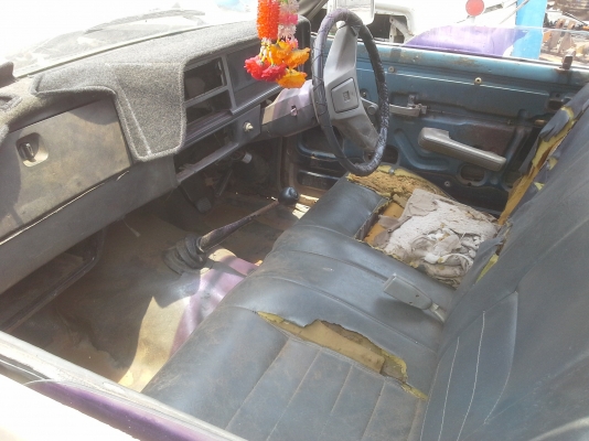 ขาย ISUZU KB เครื่อง2200 มีเล่มไม่มีชุดโอน