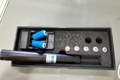 เรเซอร์เฟาไหม้ 1,800 พร้อมส่งครับ