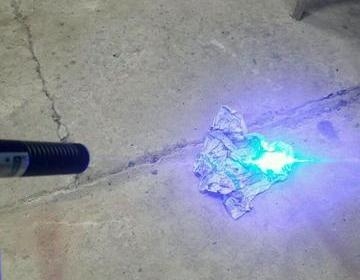 เรเซอร์เฟาไหม้ 1,800 พร้อมส่งครับ