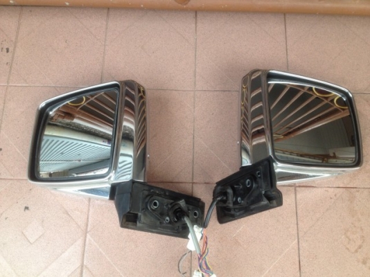 กระจกมองข้างพับไฟฟ้ามีไล่ฝ้าที่กระจก NISSAN เก่าญี่ปุ่นไม่ทราบรุ่นเอาไปเเปลงใส่