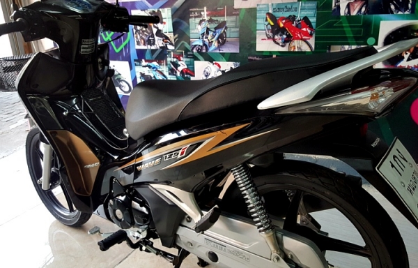 wave 125 i สีดำเงา เข้มอมตะ ตัวท็อป ล้อแมกซ์ สต๊าทมือ รถสวย สภาพเดิมจากศูนย์ทุกจุด รถบ้าน เล่มเอกสารครบ 39900