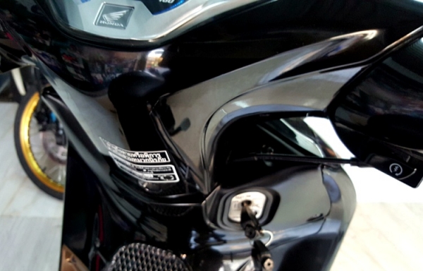 wave 125 i สีดำเงา เข้มอมตะ ตัวท็อป ล้อแมกซ์ สต๊าทมือ รถสวย สภาพเดิมจากศูนย์ทุกจุด รถบ้าน เล่มเอกสารครบ 39900