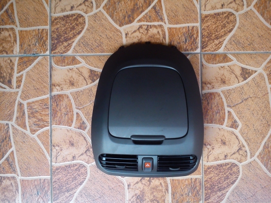 กรอบช่องแอร์กลาง NISSAN Sunny luchino หรือ NISSAN SB15 ตัวนอก