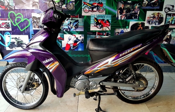 SPARK 115 i สีม่วง เครื่องยนต์ 115 ซีซี.ทนแกร่ง เทคโนโลยีหัวฉีด YEC_FI รถที่ประหยัดน้ำมันที่สุด แถม 3 รายการ 18900