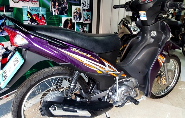 SPARK 115 i สีม่วง เครื่องยนต์ 115 ซีซี.ทนแกร่ง เทคโนโลยีหัวฉีด YEC_FI รถที่ประหยัดน้ำมันที่สุด แถม 3 รายการ 18900