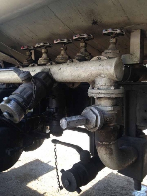 ขาย 10ล้อ FVM 12M บรรทุกน้ำมัน ราคาไม่แพง พร้อมใช้ พร้อมโอน