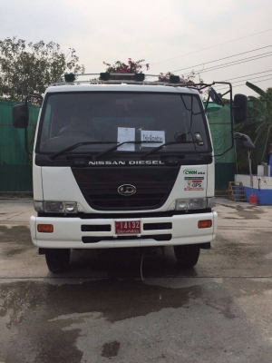 รถโม่นิสสัน 454 ปี 2548 เครื่อง 320 แรง โม่ใหม่ 7 คิว