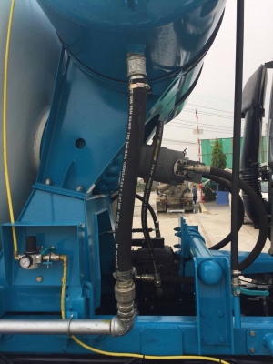 รถโม่นิสสัน 454 ปี 2548 เครื่อง 320 แรง โม่ใหม่ 7 คิว