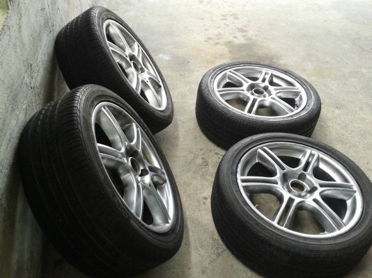 ขอบ17นิ้ว5รู114 พร้อมยาง สวยๆ 4 ล้อ ราคา 7500 บาท