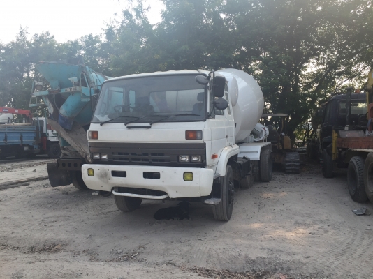 รถโม่ปูน นิิสสัน 431 เครื่อง 250 แรง โม่เก่า 7 คิว บิ้วโม่ บิ้วหัวเก๋ง รถพร้อมใช้งาน