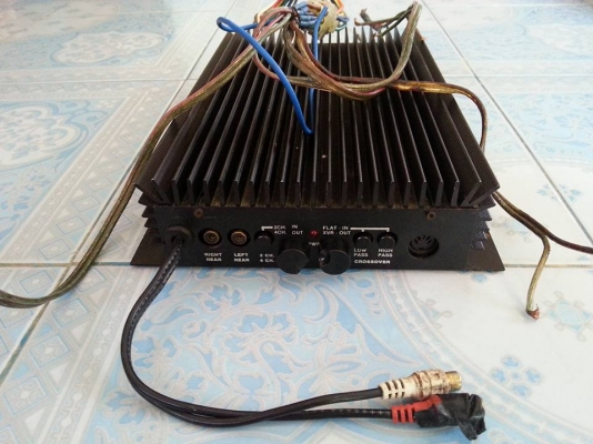 แอมป์ 4 แชลแนลร๊อคฟอด usa