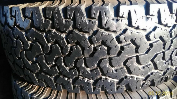 ยาง BF GOODRICH ALLTERRAIN 265-70-17 ปี12 สวยๆ1ชุดครับ ยาง BF GOODRICH ALLTERRAIN 265-70-17 ปี12 สวยๆ1ชุดครับ