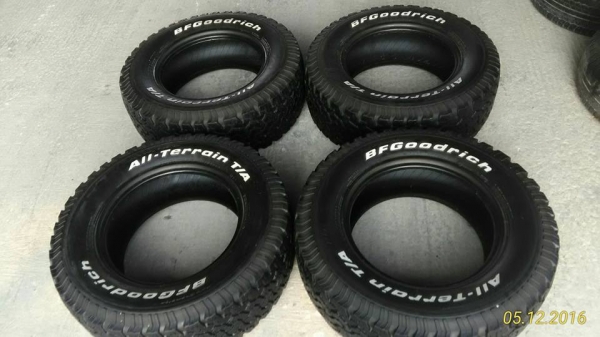 ยาง BF GOODRICH ALLTERRAIN 265-70-17 ปี12 สวยๆ1ชุดครับ ยาง BF GOODRICH ALLTERRAIN 265-70-17 ปี12 สวยๆ1ชุดครับ