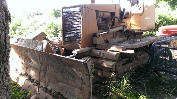 Komatsu D2-6 ตีนเป็ด สไลท์ใบมีดได้ Komatsu D2-6 ตีนเป็ด สไลท์ใบมีดได้