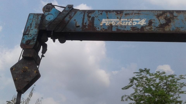 ขาย hino f18 เครน 4.5 ตัน กะบะ7.20 ขาย hino f18 เครน 4.5 ตัน กะบะ7.20