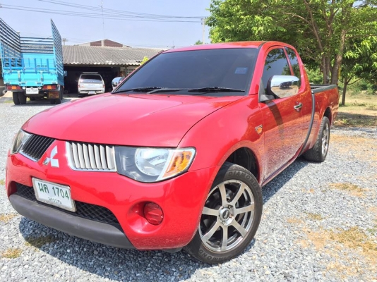 ขาย TRITON เครื่อง 2.5 GLX MEGA CAB โฉม MEGACAB ปี 2006 เกียร์ ธรรมดา เครื่องดี ขับดี แม็กขอบ 17 นิ้ว ยางใช้ยาวๆ เลย กระจกปรับไฟฟ้า พวงมาลัยเพาเวอร์