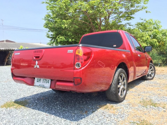 ขาย TRITON เครื่อง 2.5 GLX MEGA CAB โฉม MEGACAB ปี 2006 เกียร์ ธรรมดา เครื่องดี ขับดี แม็กขอบ 17 นิ้ว ยางใช้ยาวๆ เลย กระจกปรับไฟฟ้า พวงมาลัยเพาเวอร์