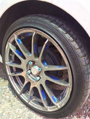 ขายล้อขอบ17 4รุ 100พร้อมยาง ถูกๆครับ  ล้อ GRAMLIGHT 57 EXTREAM