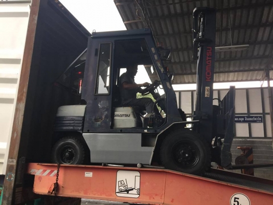 ฟอล์คลิฟต์ 2.5 ตัน KOMATSU FD25-11 รถเก่าญี่ปุ่น ดีเซล เสา 4 เมตร งาฮิ้ง กระดก-เท ฟอล์คลิฟต์ 2.5 ตัน KOMATSU FD25-11 รถเก่าญี่ปุ่น ดีเซล เสา 4 เมตร งาฮิ้ง กระดก-เท