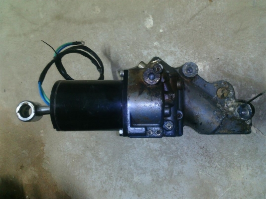 ทริม ยามาฮ่า 115-200แรงม้า เครื่อง2จังหวะรุ่นเก่า พร้อมใช้งาน