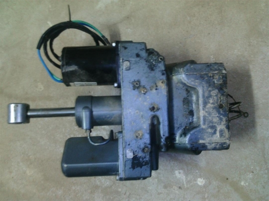 ทริม ยามาฮ่า 115-200แรงม้า เครื่อง2จังหวะรุ่นเก่า พร้อมใช้งาน