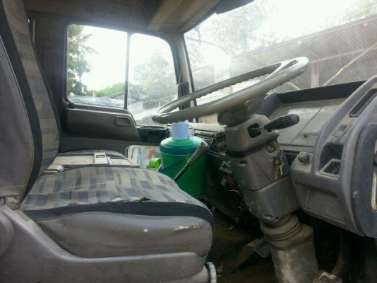 ขายรถโม่ปูน เครื่อง185แรง สภาพพร้อมใช้งาน โม่4.5คิว เอกสารพร้อมโอน สนใจโทร 090-8588220คุณนะ 093-3258446คุณบิว หรือเข้าดูสินค้าอื่นๆได้ที่ www.truck.in.th/498 หรือเพจFacebook ณรงค์ ซื้อขายรถมือสอง (เว็บไซต์ส่วนตัว) หรือFacebook คุณนะ รถบรรทุก