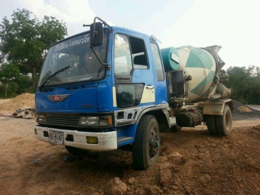 ขายรถโม่ปูน เครื่อง185แรง สภาพพร้อมใช้งาน โม่4.5คิว เอกสารพร้อมโอน สนใจโทร 090-8588220คุณนะ 093-3258446คุณบิว หรือเข้าดูสินค้าอื่นๆได้ที่ www.truck.in.th/498 หรือเพจFacebook ณรงค์ ซื้อขายรถมือสอง (เว็บไซต์ส่วนตัว) หรือFacebook คุณนะ รถบรรทุก