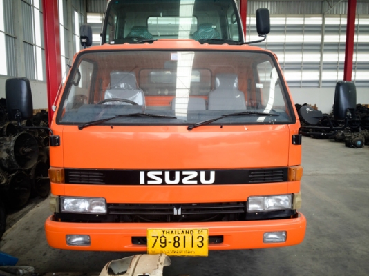 รถสไลด์ ISUZU คันนี้ สภาพสวยมาก จอดขายที่เซียงกงสระบุรี