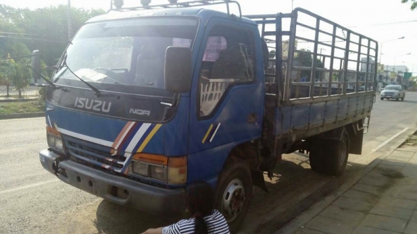 ขาย 6 ล้อNQR ขาย 6 ล้อNQR